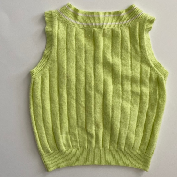 PINK Victoria's Secret Sweater Vest Nwt Knit Lime Green V-Neck - Picture 3 of 3